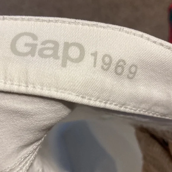 Gap white skinny ankle jeans. - Picture 5 of 5